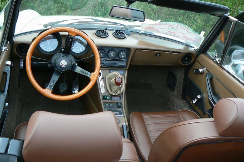 italiancarsclubbouclemelunaise200826.jpg